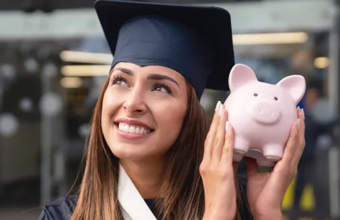 Cómo ahorrar para la Universidad de mi hijo