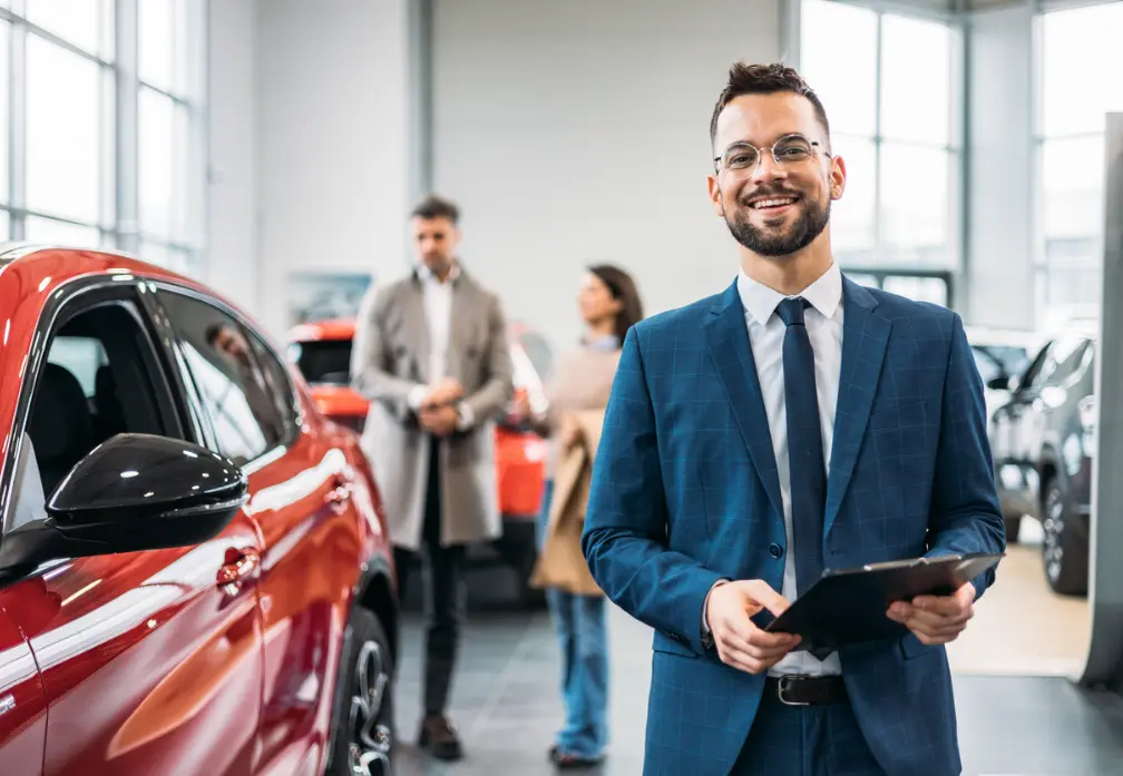 Asesórate de un experto SOC para elegir un crédito de auto en México.