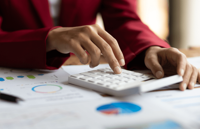 Impulsa tu negocio con un Crédito Empresarial.