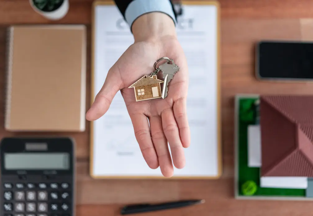 Revisa las cláusulas de tu crédito hipotecario en caso de que el desarrollador se tarde en entregar tu vivienda.