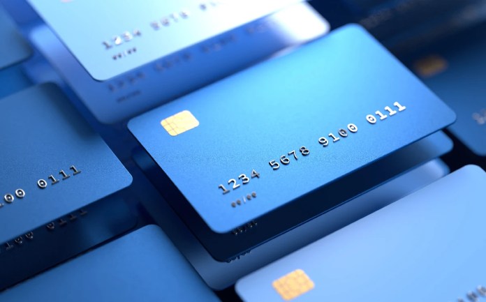 tarjetas con CAT mas bajo en mexico El CAT es uno de los puntos más importantes a la hora de elegir una tarjeta de crédito.