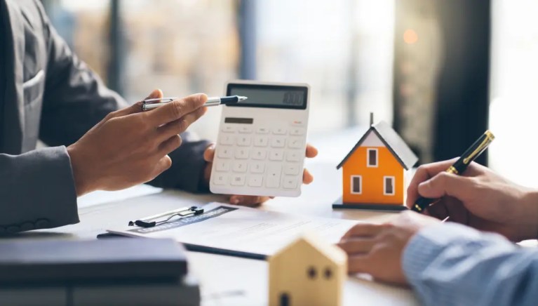 ¿Qué pasa con mi crédito hipotecario si sube el valor de la casa que quiero comprar?