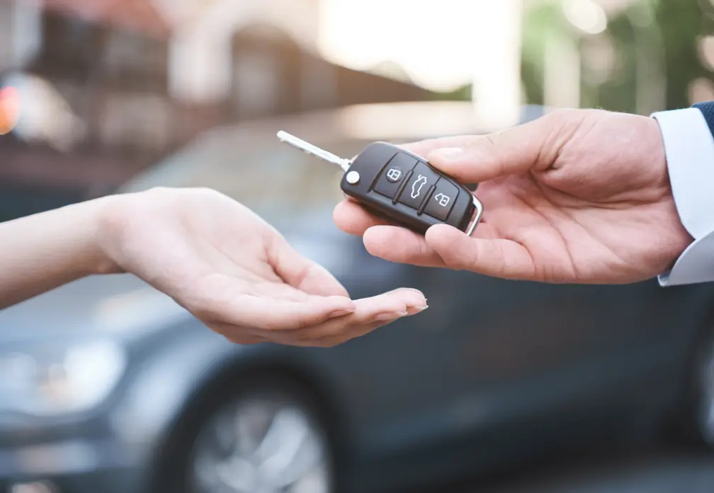 ¿Crédito automotriz o de agencia? Checa cuál te conviene.