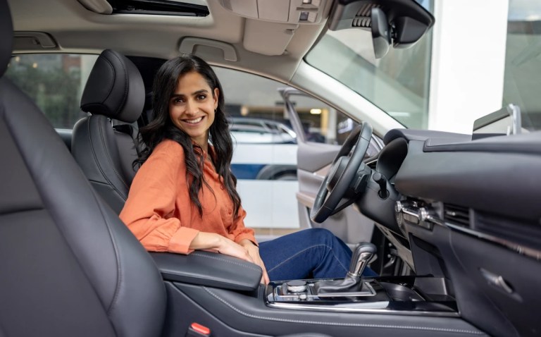 En SOC te ayudamos a conseguir el mejor crédito para comprar tu auto o motocicleta.