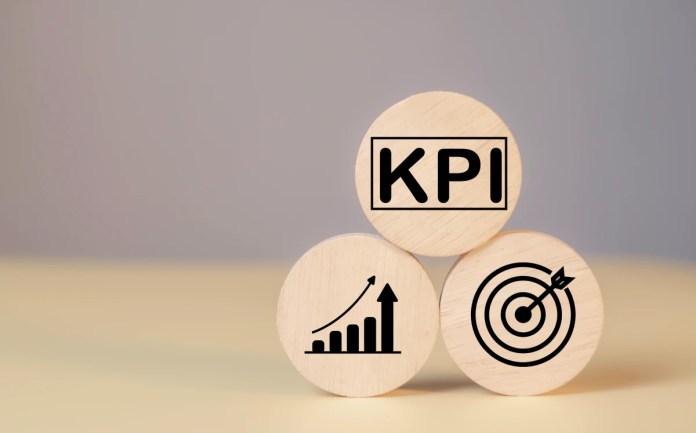 kpi que debe revisar un franquiciario Los KPIs son una forma ideal para progresar y escalar en un negocio.